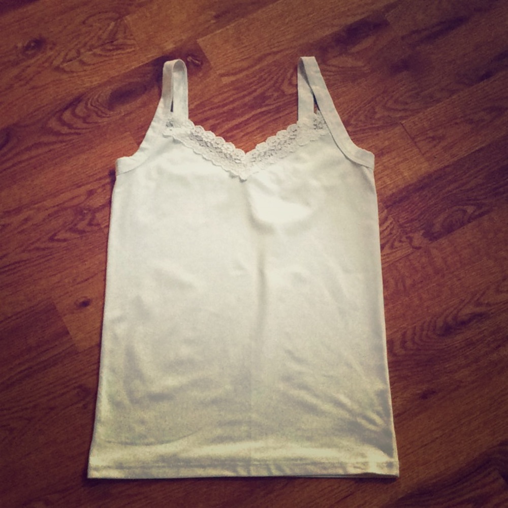 Karen Kane White Lace Tank size S